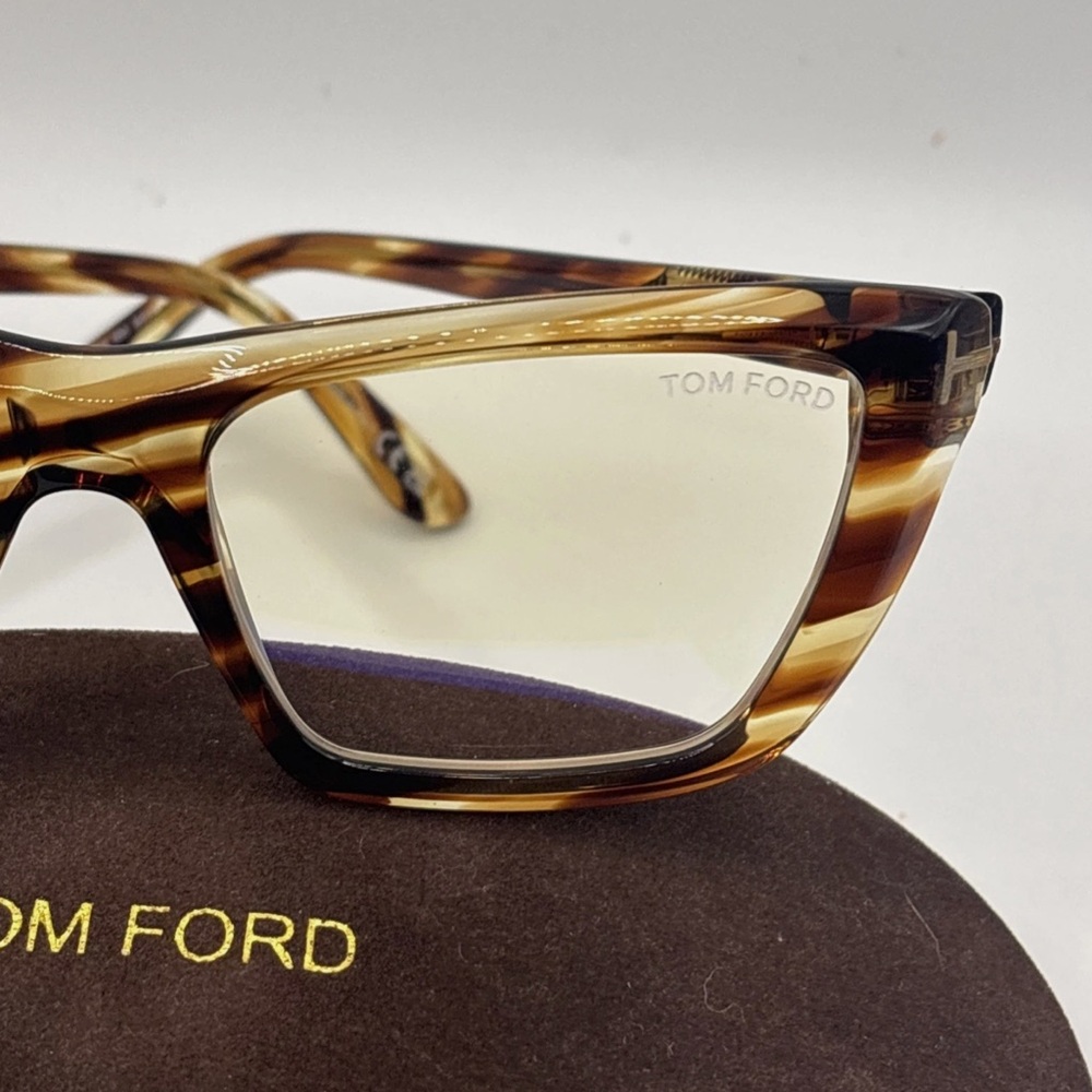 Tom Ford Tortoise Shell Cat-Eye Glasses - Picture 2 of 9